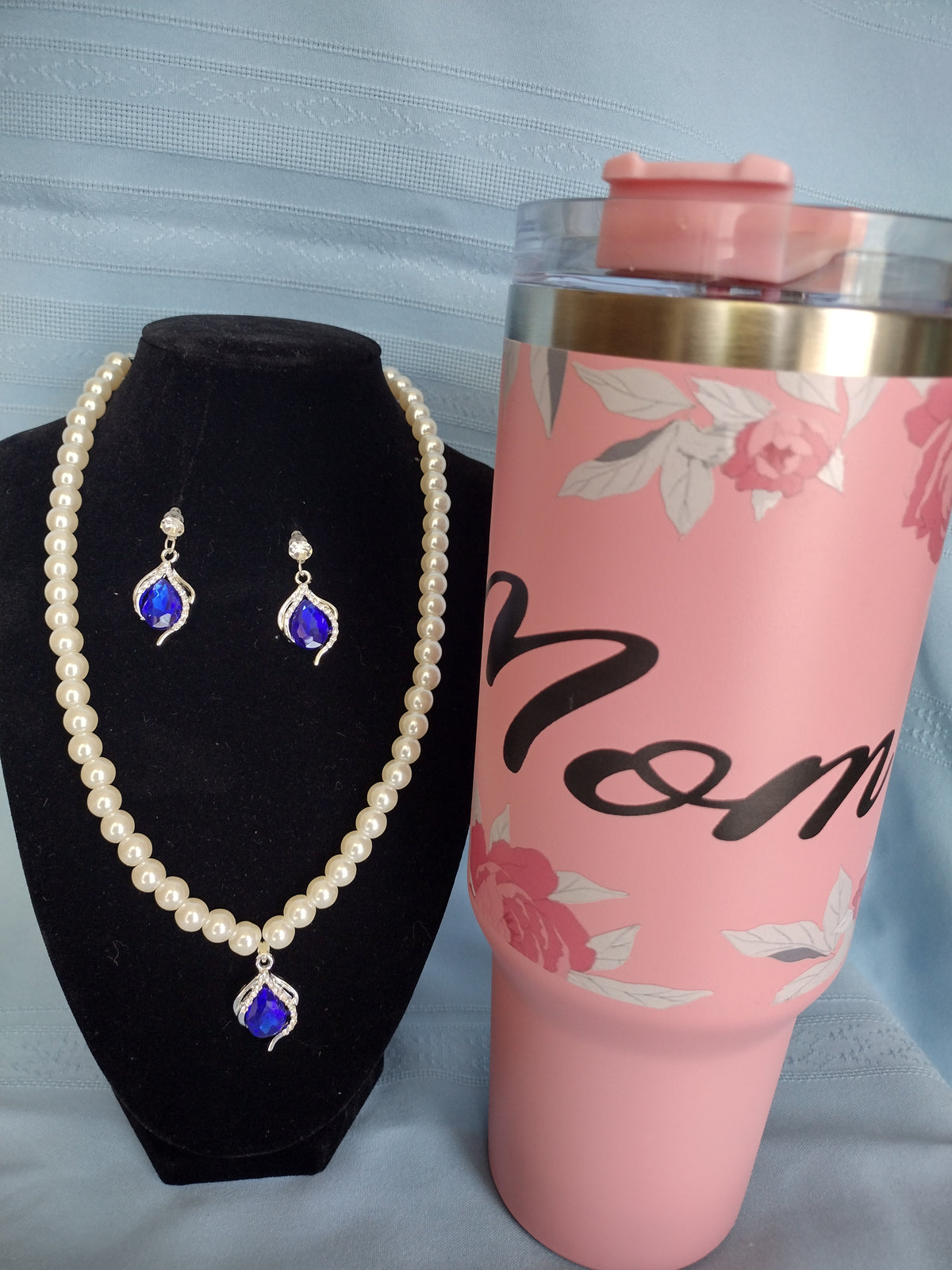 Special Bundle Ear ring, Necklace and 40oz tumbler
