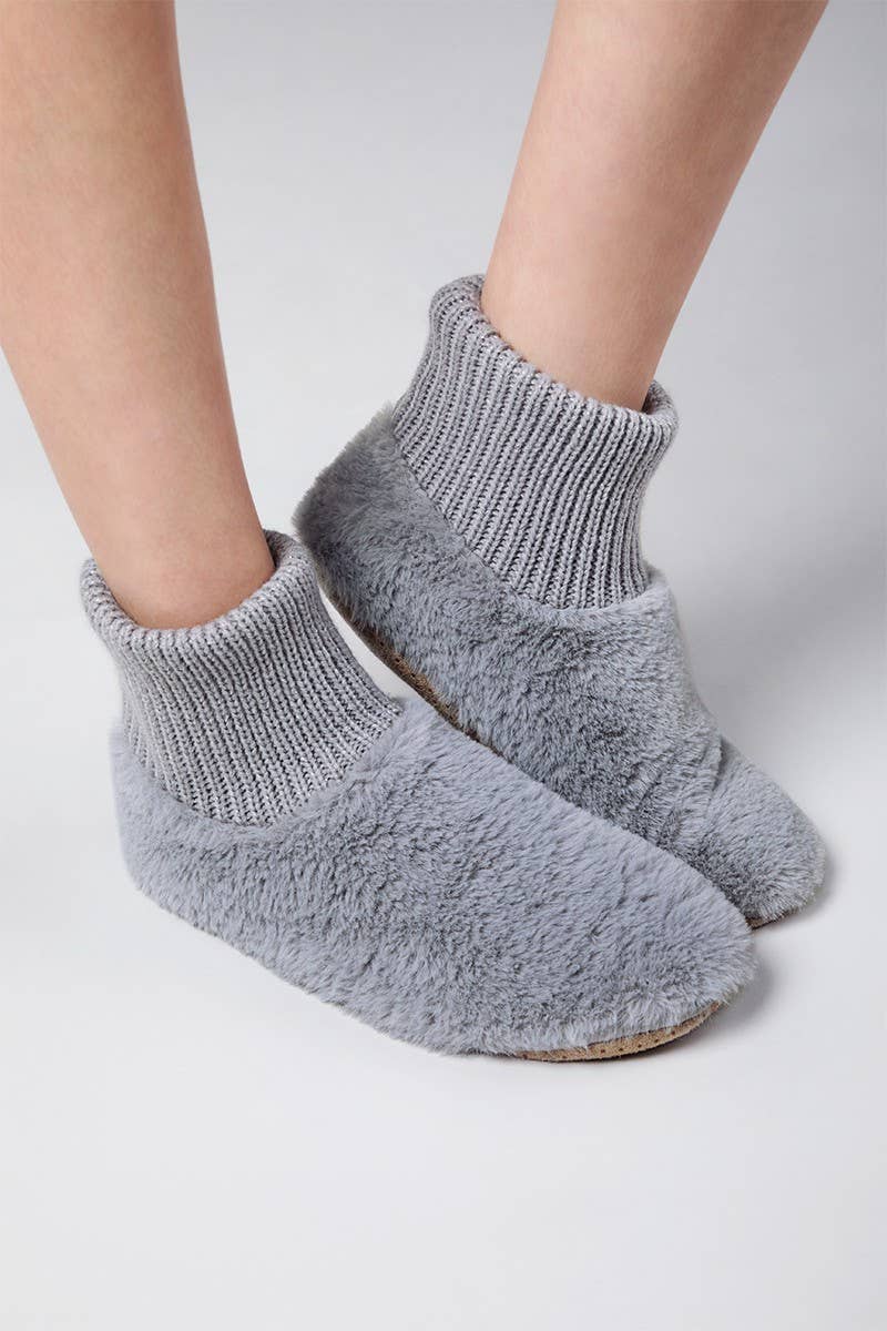 Metallic Ribbed Fur Slippers: Grey(L/Xl)