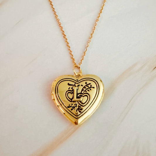 Nostalgic Heart Initial Open Locket Necklace: L